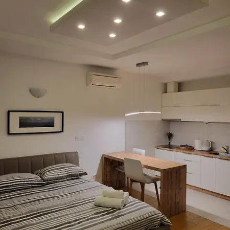 Sleek & Lovely Studio With A Great Location * 베오그라드